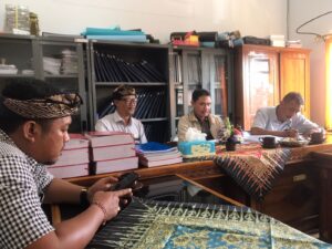 Tim Monev bersama Dinas Pendidikan Provinsi Bali